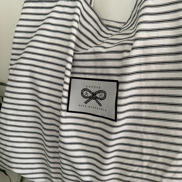 Anya Hindmarch Patent Leather Tassel Tote Bag Black with Dust Bag - Picture 11 of 11